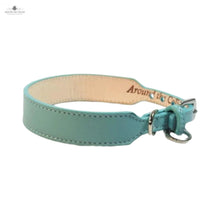Cargar imagen en el visor de la galería, Classic Leather Wide Dog Collar Product vendor