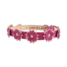 Load image into Gallery viewer, Penelope flower dog collar