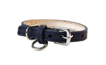 Load image into Gallery viewer, Classic Americana  Leather Dog Collar Product vendor