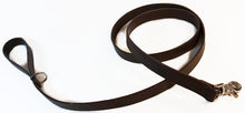 Cargar imagen en el visor de la galería, Classic Leather Dog Leash - Around The Collar NY