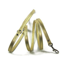 Cargar imagen en el visor de la galería, Classic Metallic Leather Dog Leash Product vendor