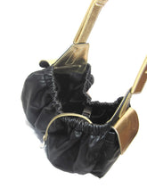 Cargar imagen en el visor de la galería, Classic Leather Dog Sling Carrier - Around The Collar NY