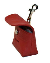 Cargar imagen en el visor de la galería, Classic Leather Poop Bag Holder - Around The Collar NY