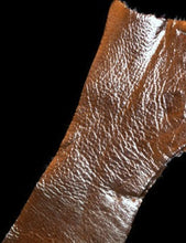 Cargar imagen en el visor de la galería, Leather Colors Product vendor