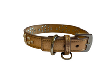 Cargar imagen en el visor de la galería, Bentley Diamond Oval Bling Pattern w-Crystal Center Product vendor