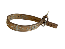 Cargar imagen en el visor de la galería, Bentley Diamond Oval Bling Pattern w-Crystal Center Product vendor