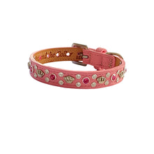 Cargar imagen en el visor de la galería, Bella Leather Dog Collar with Jewels and Crowns Cluster Product vendor