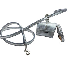 Cargar imagen en el visor de la galería, Brie Metallic Leather Single Row Crystal Dog Collar Product vendor