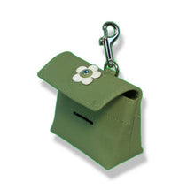 Cargar imagen en el visor de la galería, Riley leather flower poop bag holder